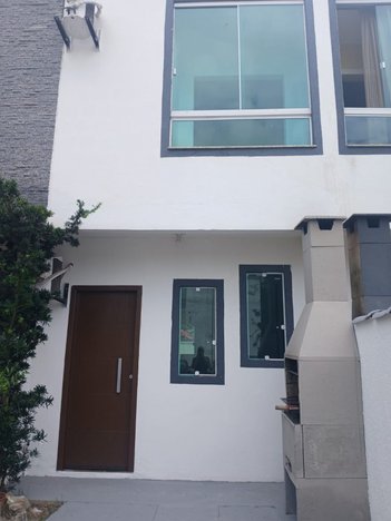 house em Servidão Aquífero Guarani, São João do Rio Vermelho - Florianópolis - SC