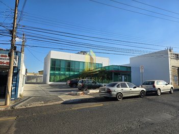 office em Voluntários da Franca, Estação - Franca - SP