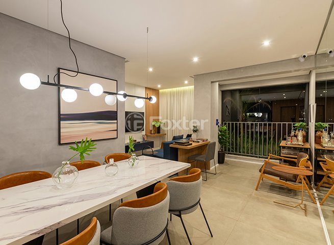 sala-de-jantar-moderna-e-iluminada-com-mesa-de-marmore.jpeg