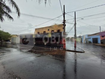 business em Avenida Seme Simão, São Jorge - Uberlândia - MG