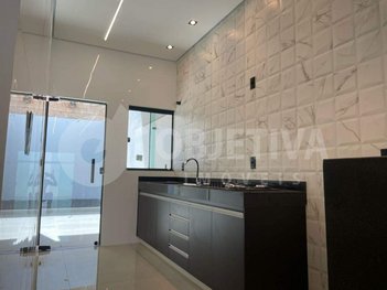 house em Alameda Antonio Cláudio Ricardo Souza, Jardim Holanda - Uberlândia - MG