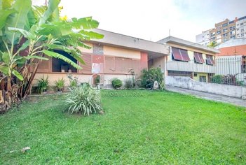 house em Rua Chile, Jardim Botânico - Porto Alegre - RS