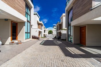 house em Rua Júlio Graf, Vista Alegre - Curitiba - PR