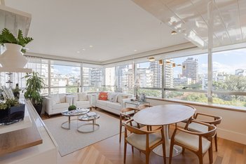 apartment em Rua Santo Inácio, Moinhos de Vento - Porto Alegre - RS