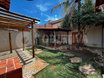 house em Rua das Petúnias, Cidade Jardim - Uberlândia - MG