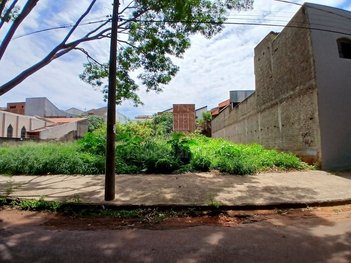 land_lot em Rua Herno Person, Chácara Flora - Jaú - SP