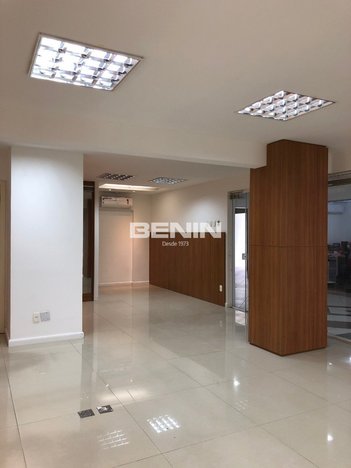 business em QUINZE DE JANEIRO, Centro - Canoas - RS