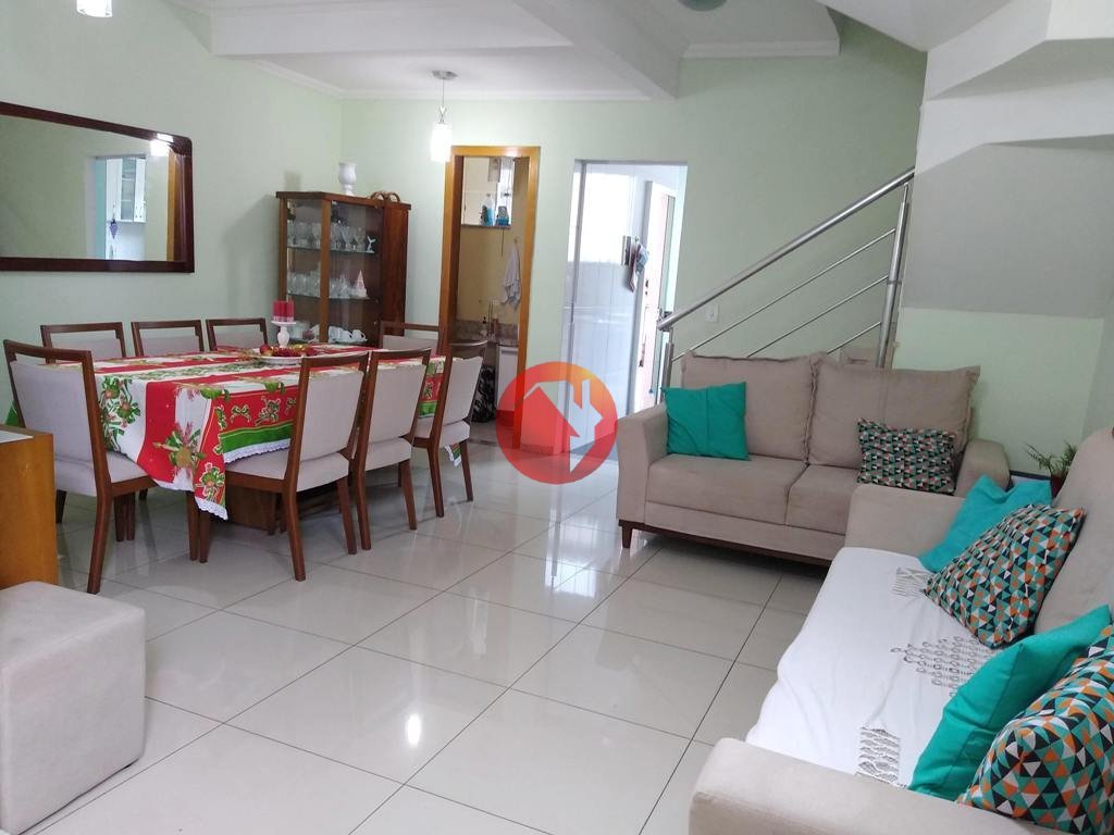 Casa com 3 quartos — Heliópolis, Belo Horizonte