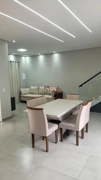 house em Avenida Plinio Marcos, Loteamento Villa Branca - Jacareí - SP