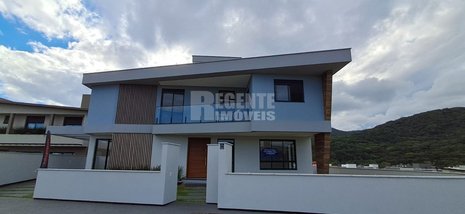 house em Rodovia Doutor Antônio Luiz Moura Gonzaga, Rio Tavares - Florianópolis - SC