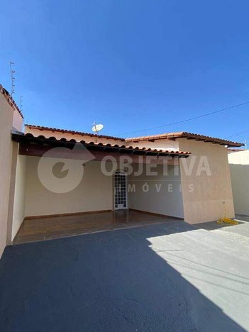 house em Rua João Limírio dos Anjos, Segismundo Pereira - Uberlândia - MG