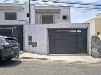 house em Rua Maria do Nascimento Boz Vidal, Vila Suissa - Mogi das Cruzes - SP
