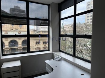 office em Rua Vinte e Quatro de Maio, República - São Paulo - SP