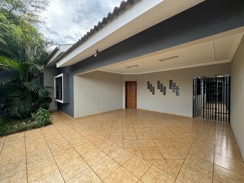 house em Rua Dona Leonor de Held, Jardim Alvorada - Maringá - PR