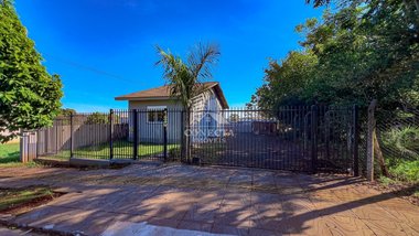 house em Rua Doutor Accioly, Central - Santa Rosa - RS