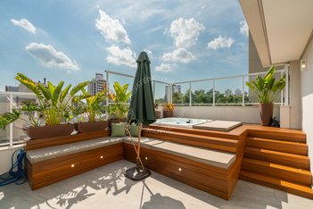 apartment em Rua Professor Ivo Corseuil, Petrópolis - Porto Alegre - RS
