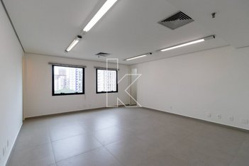 office em Avenida Rouxinol, Indianópolis - São Paulo - SP