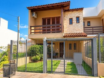 house em Rua Irany de Oliveira Sant'Anna, Hípica - Porto Alegre - RS