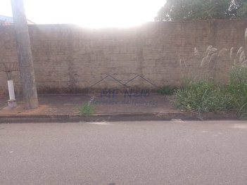 land_lot em Rua Alfredo Iglesias da Silva, Vila Malaquias - Pirassununga - SP