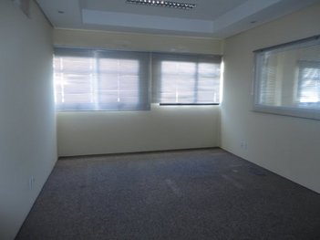 commercial_property em Rua General Newton Estilac Leal, Pestana - Osasco - SP