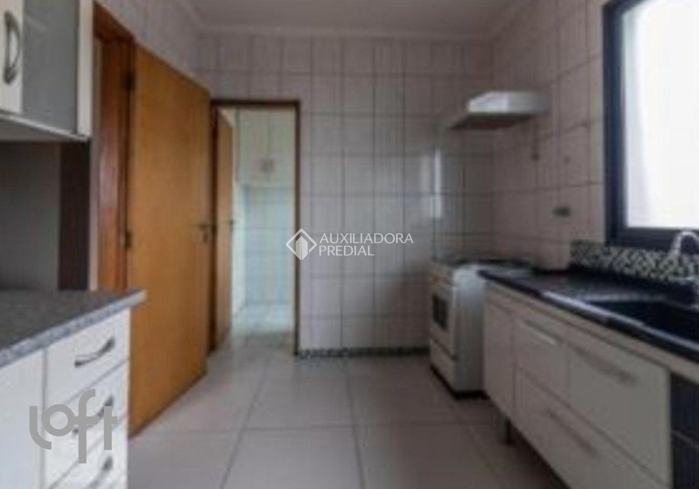 21a1ef48-2309-4a75-95e5-67bb2d0ae9ad