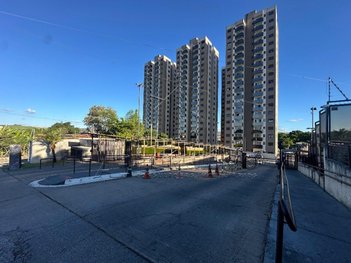 apartment em Rua Esperança, Jardim Santa Fé - Sorocaba - SP