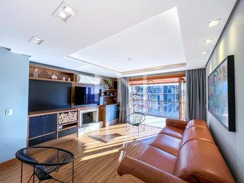 apartment em Rua Carlos Trein Filho, Auxiliadora - Porto Alegre - RS