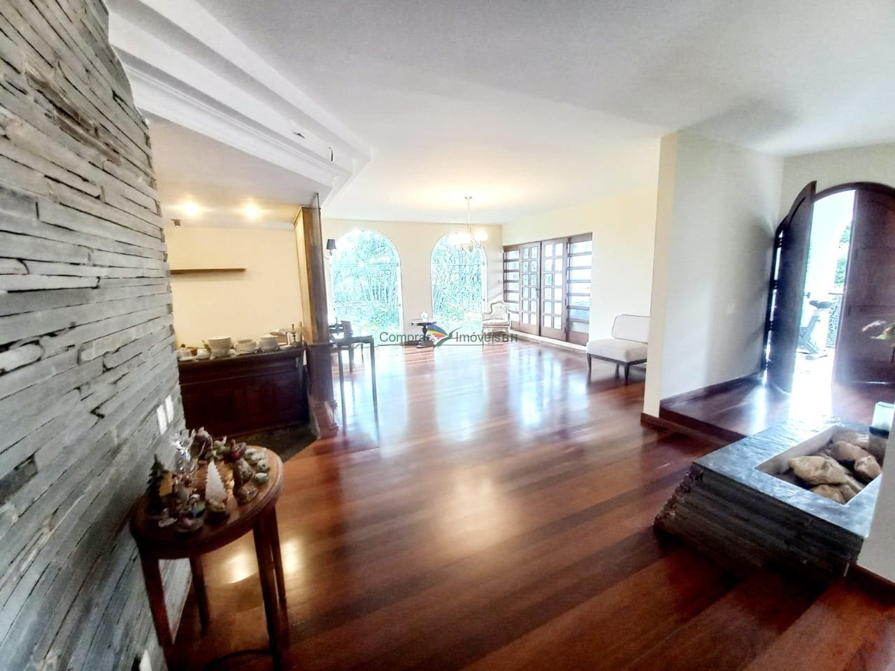 Casa com 5 quartos — Bandeirantes (Pampulha), Belo Horizonte