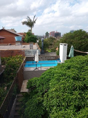 house em Rua Alfredo Schuett, Três Figueiras - Porto Alegre - RS