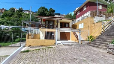 house em Roque Callage, Universitário - Caxias do Sul - RS