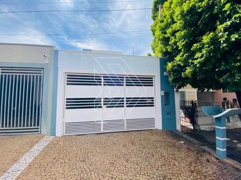 house em Rua Dona Júlia Nomura, Fragata - Marília - SP