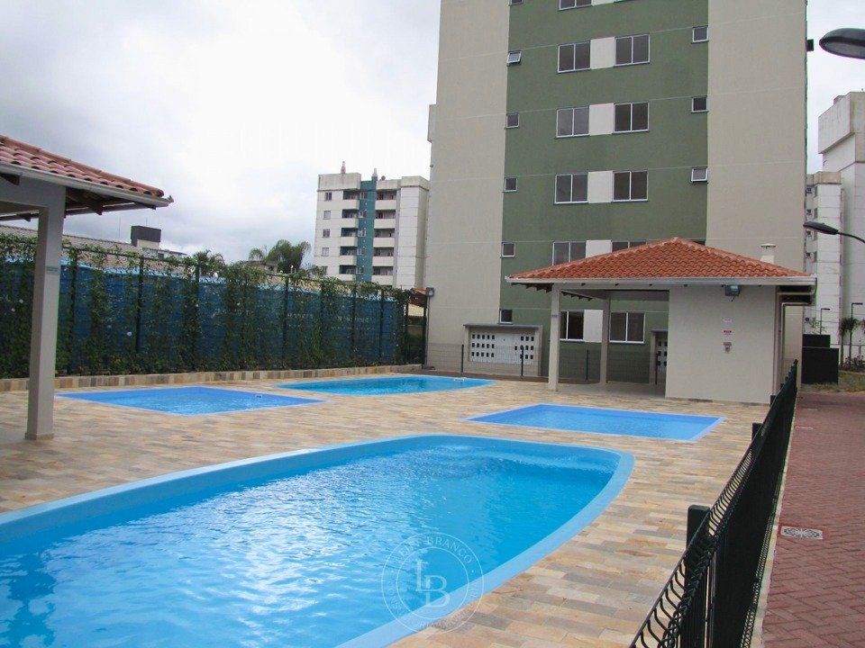 01 Apartamento _ Venda _ Santo Antônio _ Joinville _ Santa Catarina _ Piscina com Quiosque