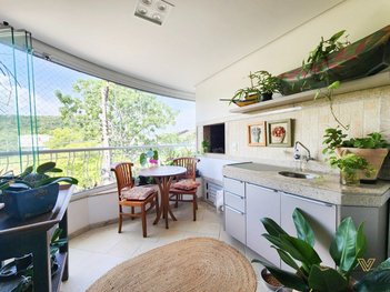 apartment em Avenida dos Dourados, Jurerê Internacional - Florianópolis - SC