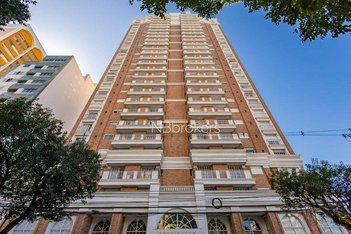 apartment em Rua Lamenha Lins, Centro - Curitiba - PR
