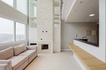 apartment em Rua Valdir Antônio Lopes, Três Figueiras - Porto Alegre - RS