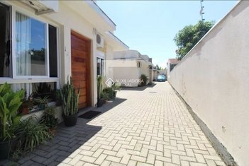 house em Rua Protásio Alves, Niterói - Canoas - RS