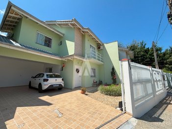 house em Rua Roberto Ponick, Bom Retiro - Joinville - SC