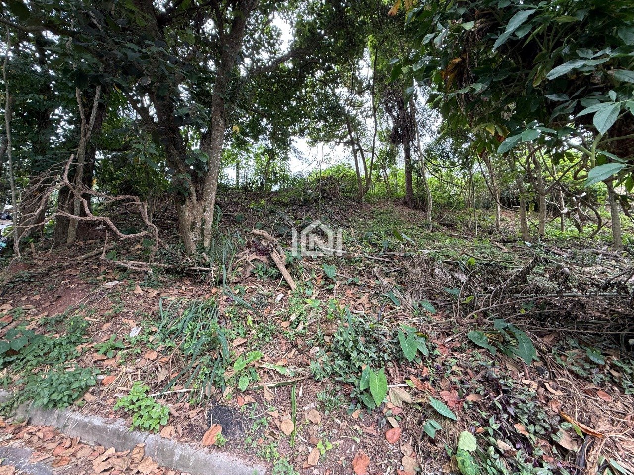 terreno a venda no condominio vila diva