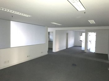 office em Avenida Álvares Cabral, Lourdes - Belo Horizonte - MG