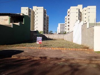 land_lot em Rua Luiz Saska, Jardim dos Manacás - Araraquara - SP