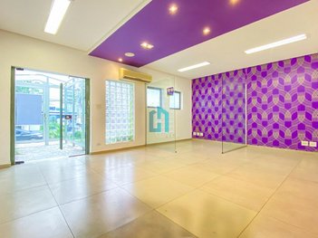 commercial_building em Rua Inhambú, Vila Uberabinha - São Paulo - SP