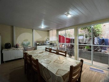 house em Avenida dos Ferreiras, Aclimação - Uberlândia - MG