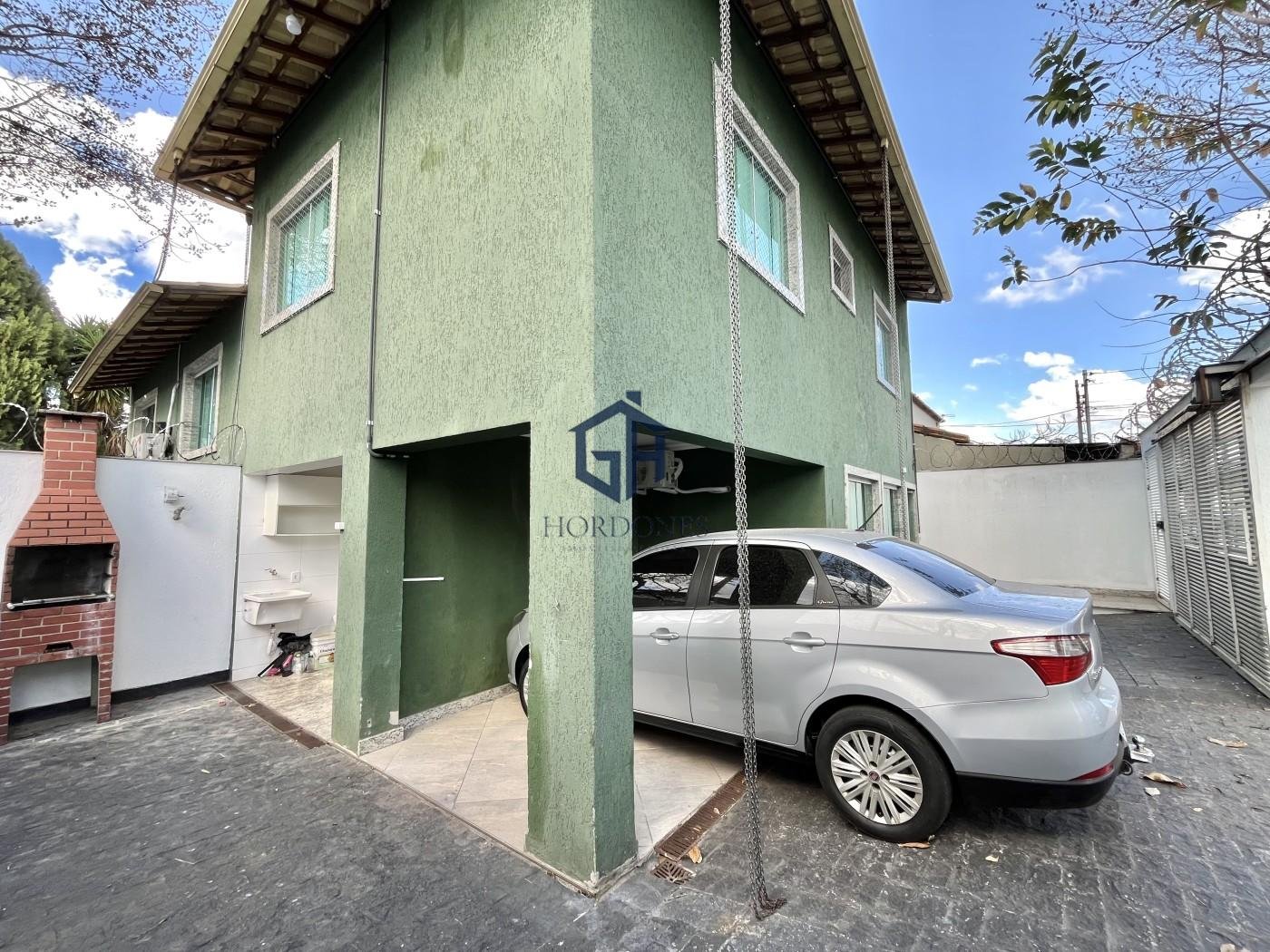 Casa com 3 quartos — Santa Terezinha, Belo Horizonte