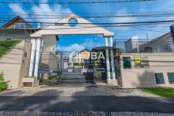 house em Rua Nilo Peçanha, São Francisco - Curitiba - PR