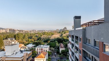 apartment em Rua Azevedo Sodré, Passo da Areia - Porto Alegre - RS