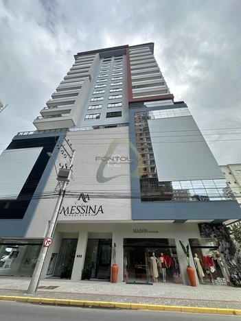 apartment em Rua 254 A, Meia Praia - Itapema - SC