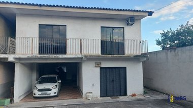 house em Avenida Adolpho Massaglia, Vossoroca - Votorantim - SP