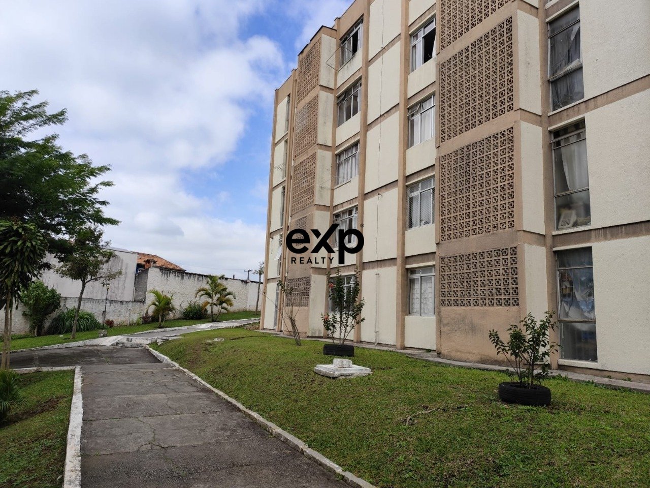 004b2ce2-7ef8-459b-a32b-b0f418b109a9