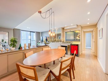 apartment em Rua Bento Viana, Água Verde - Curitiba - PR