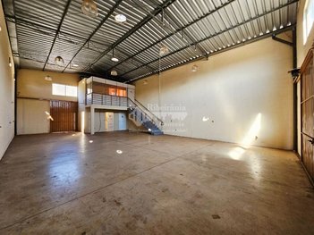 industrial em Rua Alemanha, Vila Elisa - Ribeirão Preto - SP